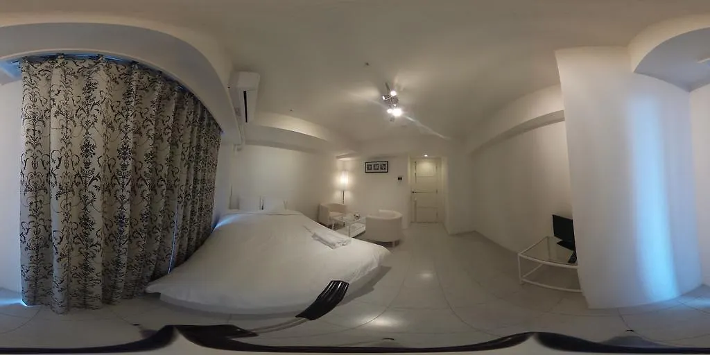 C'Est Joli Ikegami Apartment Tokyo