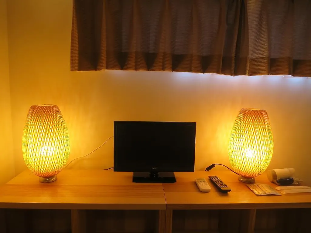 C'Est Joli Ikegami Apartment Tokyo 0*,