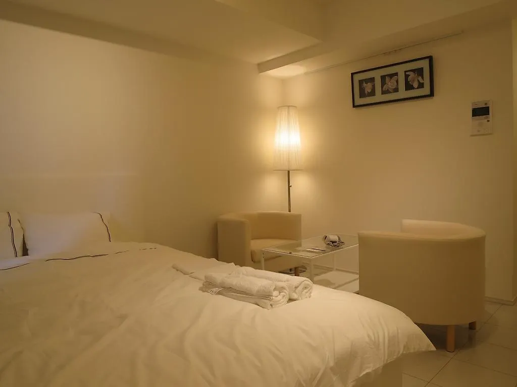 C'Est Joli Ikegami Apartment Tokyo